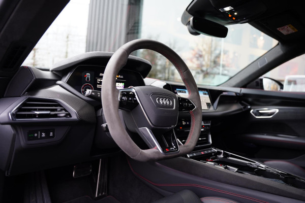 Audi e-tron GT RS Audi e-tron GT RS Carbon B&O Head Up