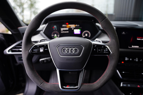 Audi e-tron GT RS Audi e-tron GT RS Carbon B&O Head Up