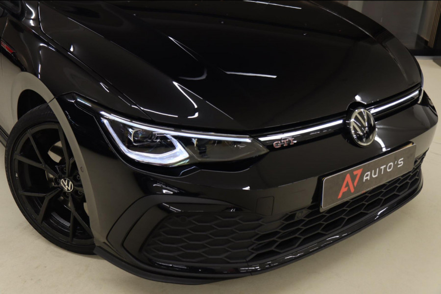 Volkswagen Golf 2.0 TSI GTI BLACKSTYLE/PANO/H-K/HUD/CARPLAY/VOL