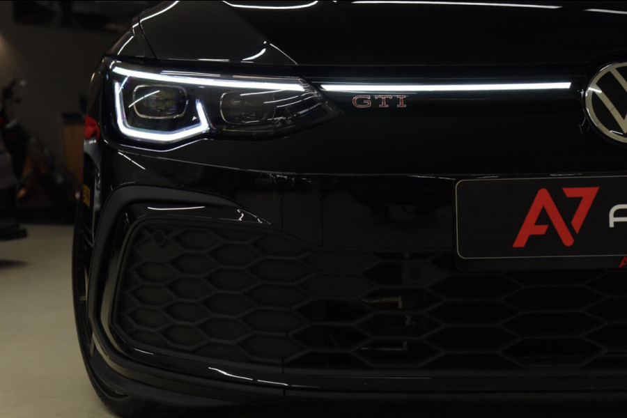 Volkswagen Golf 2.0 TSI GTI BLACKSTYLE/PANO/H-K/HUD/CARPLAY/VOL