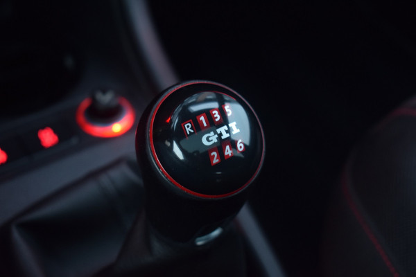 Volkswagen up! GTI 1.0 TSI 116pk | Origineel NL | Pano | Beats | Camera