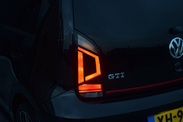 Volkswagen up! GTI 1.0 TSI 116pk | Origineel NL | Pano | Beats | Camera