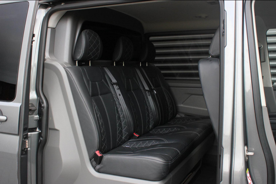 Volkswagen Transporter 2.0 TDI L2H1 BULLI DUBBEL CABINE 204PK 2023 JB-EDIITON / ACTIVE DISPLAY / VERLAGINGSVEREN / APPLE CARPLAY
