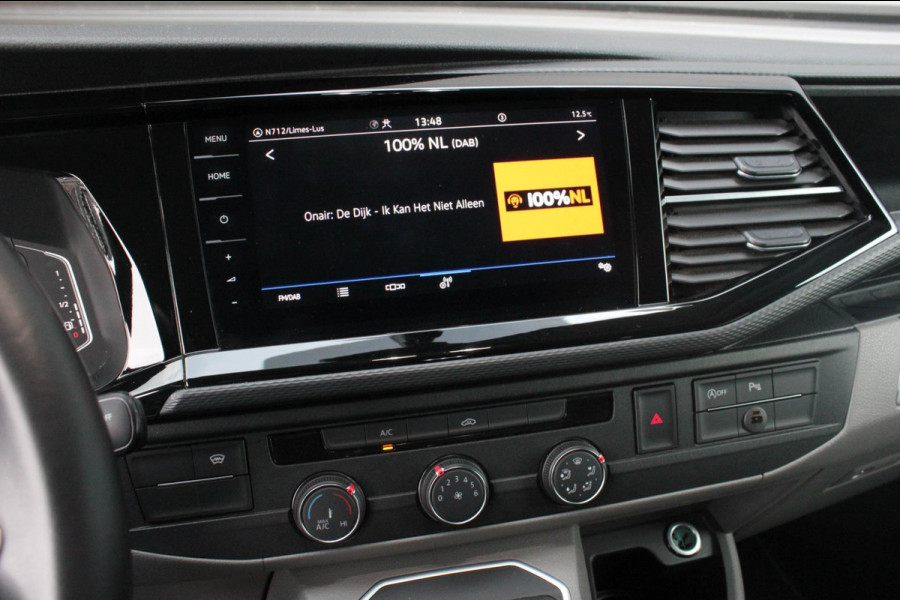 Volkswagen Transporter 2.0 TDI L2H1 BULLI DUBBEL CABINE 204PK 2023 JB-EDIITON / ACTIVE DISPLAY / VERLAGINGSVEREN / APPLE CARPLAY