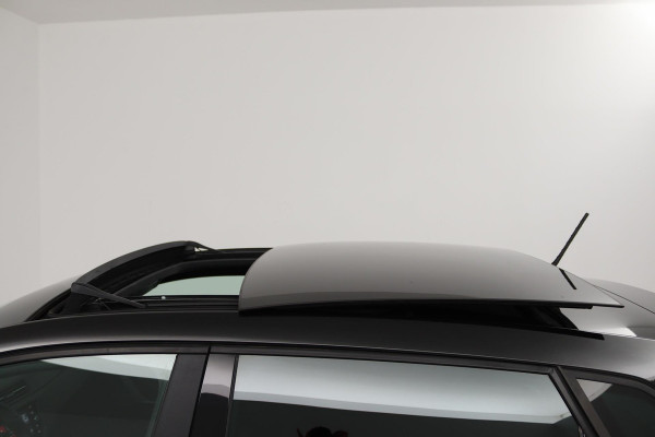 Seat Ibiza 1.0 TSI FR Business Intense (PANORAMADAK, DIGITALE COCKPIT, BEATS AUDIO, ACHTERUITRIJCAMERA, SENSOREN)