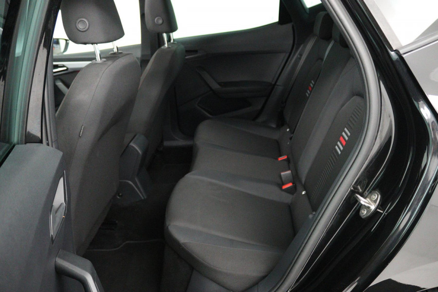 Seat Ibiza 1.0 TSI FR Business Intense (PANORAMADAK, DIGITALE COCKPIT, BEATS AUDIO, ACHTERUITRIJCAMERA, SENSOREN)