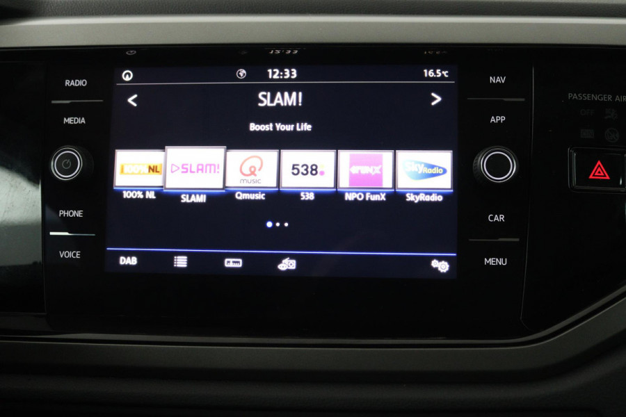 Volkswagen Polo 1.0 TSI Comfortline (TREKHAAK, DIGITALE COCKPIT, PARKEERSENSOREN, CRUISE ADAPTIEF, AUTOMAAT)