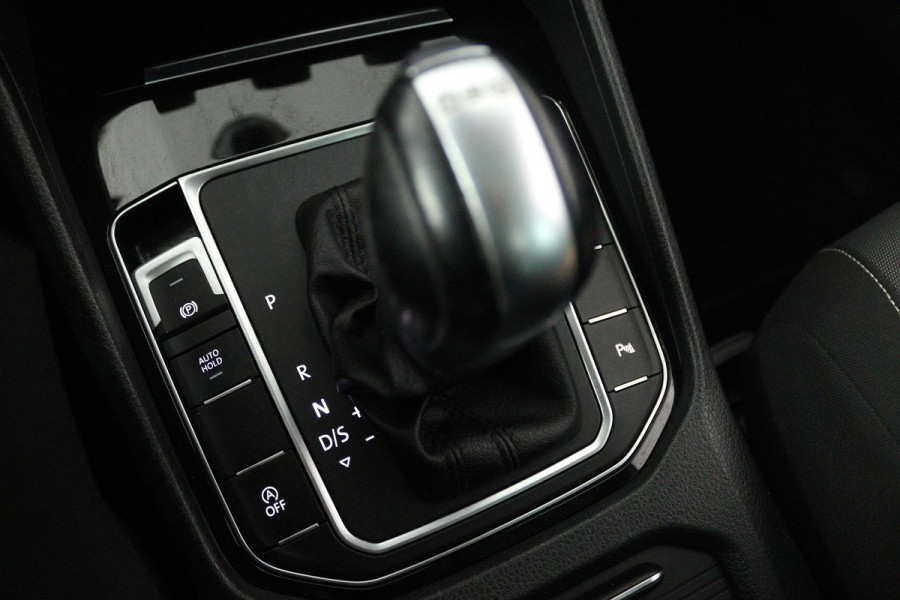 Volkswagen Golf Sportsvan 1.4 TSI Highline (PANORAMADAK, TREKHAAK, CAMERA, CRUISE ADAPTIEF, STOELVERWARMING, CARPLAY)