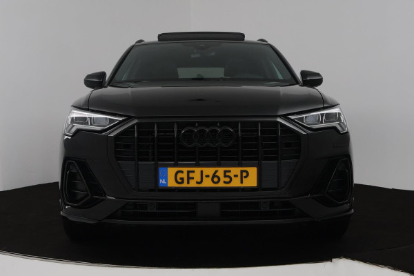 Audi Q3 35 TFSI edition one (PANORAMADAK, DIGITALE COCKPIT, LANE-ASSIST, STUUR/STOEL VERWARMING, AUTOMAAT, PARKEERSENSOREN)