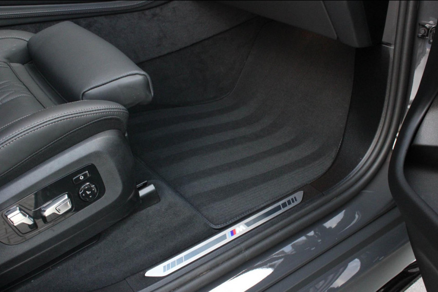 BMW X5 XDrive50e High Executive / HEAD- UP / PANO- DAK / 4- WHEEL STRURING / LUCHTVERING / DRIVING ASSISANT / SOFTCLOSE / M- SEATS