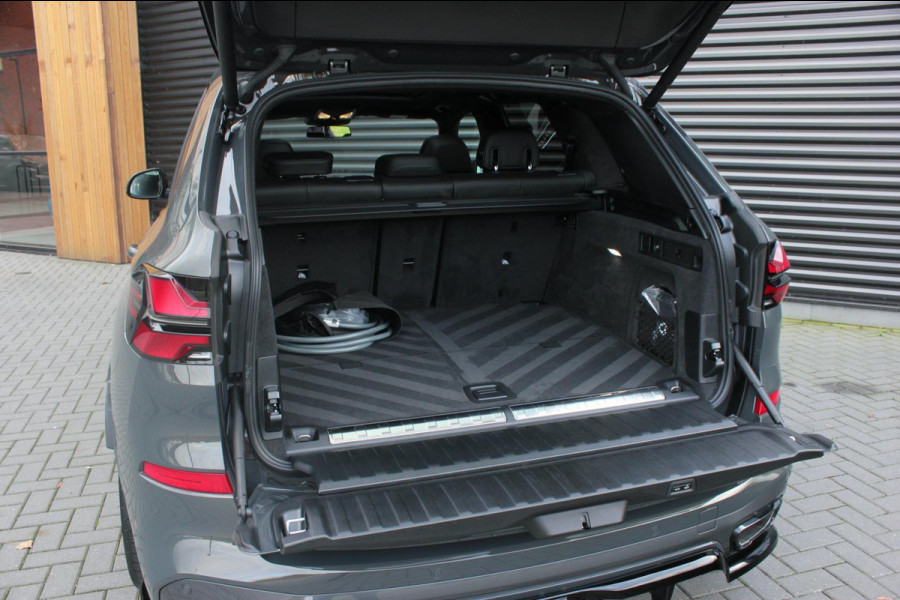 BMW X5 XDrive50e High Executive / HEAD- UP / PANO- DAK / 4- WHEEL STRURING / LUCHTVERING / DRIVING ASSISANT / SOFTCLOSE / M- SEATS