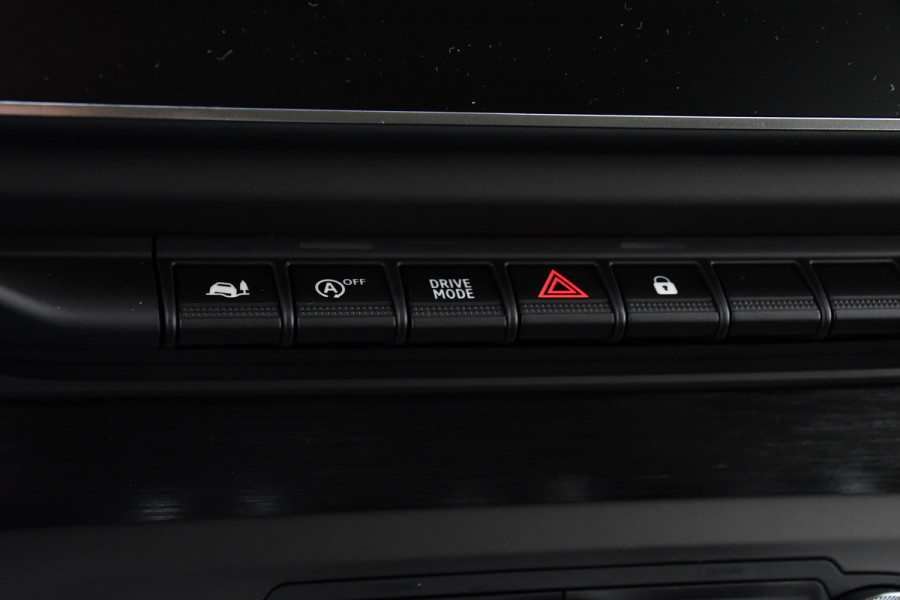 Renault Trafic 2.0 170 L2H1 Extra DC Facelift! 3 x Leverbaar, Virtual, Cruise, Carplay, Stoelverwarming, Clima, Automaat, LED, 170PK, 2 x Schuifdeur, Uniek!