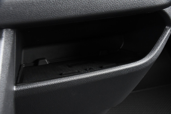 Renault Trafic 2.0 170 L2H1 Extra DC Facelift! 3 x Leverbaar, Virtual, Cruise, Carplay, Stoelverwarming, Clima, Automaat, LED, 170PK, 2 x Schuifdeur, Uniek!