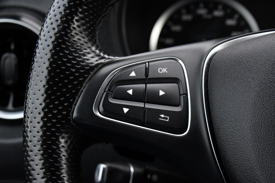 Mercedes-Benz Vito 116 CDI L2 Black Edition Camera, Cruise, Carplay, 164PK, LED, Trekhaak, Stoelverwarming, multimedia, Uniek!