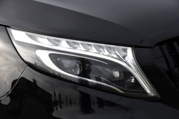 Mercedes-Benz Vito 116 CDI L2 Black Edition Camera, Cruise, Carplay, 164PK, LED, Trekhaak, Stoelverwarming, multimedia, Uniek!