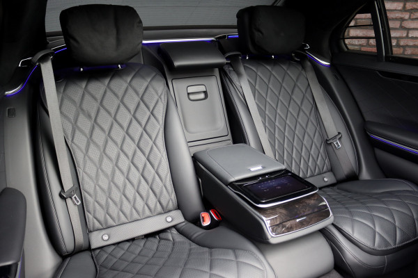 Mercedes-Benz S-Klasse 400d 4MATIC Lang AMG Line Aut9 | Airmatic | Achterasbesturing | Distronic+ | Zonweringspakket | Burmester | Stoelventilatie | Verwarmd Stuurwiel | HUD | Vlakkenverwarming |