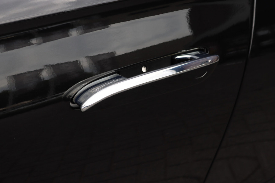 Mercedes-Benz S-Klasse 400d 4MATIC Lang AMG Line Aut9 | Airmatic | Achterasbesturing | Distronic+ | Zonweringspakket | Burmester | Stoelventilatie | Verwarmd Stuurwiel | HUD | Vlakkenverwarming |