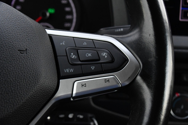 Volkswagen Transporter 2.0 TDI L2H1 30 Bulli Edition Cruise, Carplay, 150PK, Automaat, Sensoren, LED, PDC, 2 x Schuifdeur, Trekhaak, UNIEK!