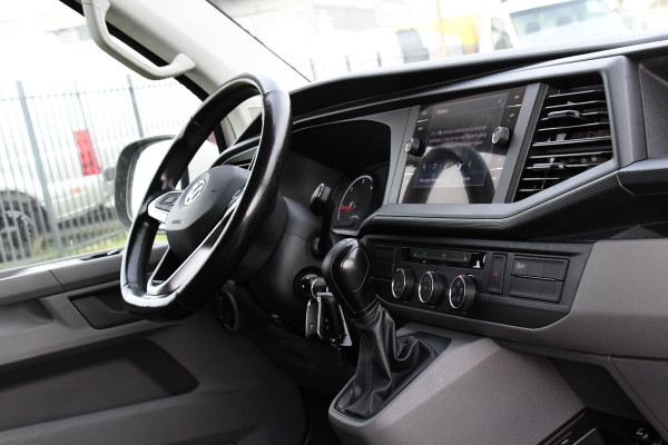 Volkswagen Transporter 2.0 TDI L2H1 30 Bulli Edition Cruise, Carplay, 150PK, Automaat, Sensoren, LED, PDC, 2 x Schuifdeur, Trekhaak, UNIEK!