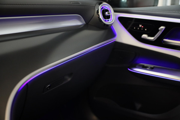 Mercedes-Benz GLC 400e 4MATIC AMG 63 Look / 360 Camera / Head Up / Memory / Elek Stoelen / Leder / Navi / Led / Pdc / 21 In