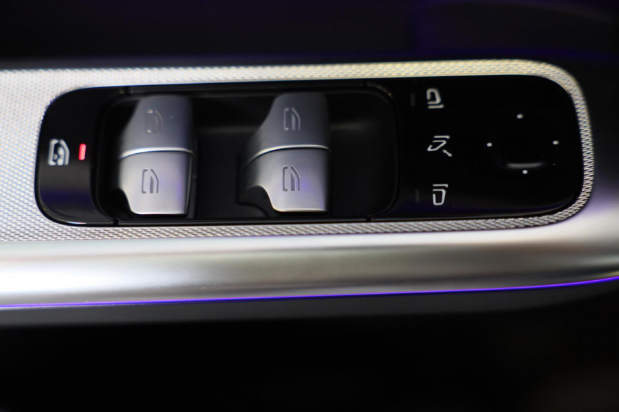 Mercedes-Benz GLC 400e 4MATIC AMG 63 Look / 360 Camera / Head Up / Memory / Elek Stoelen / Leder / Navi / Led / Pdc / 21 In