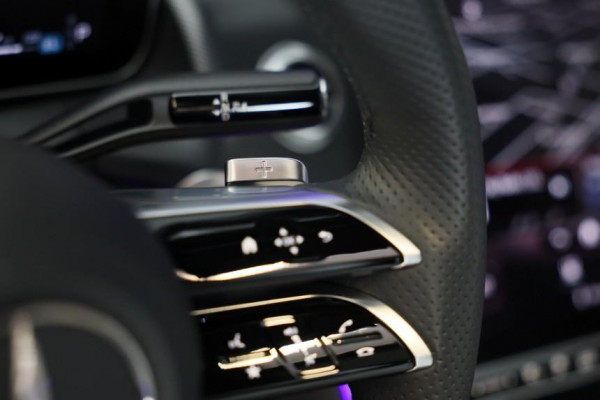 Mercedes-Benz GLC 400e 4MATIC AMG 63 Look / 360 Camera / Head Up / Memory / Elek Stoelen / Leder / Navi / Led / Pdc / 21 In