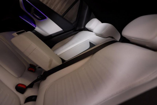 Mercedes-Benz GLC 400e 4MATIC AMG 63 Look / 360 Camera / Head Up / Memory / Elek Stoelen / Leder / Navi / Led / Pdc / 21 In