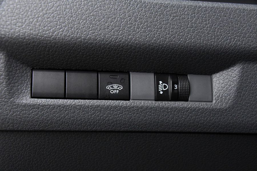 Peugeot Expert 2.0 BlueHDI L3 DC 180 PB Edition 360 Camera, Cruise, Carplay, NAVI, 177pk, Automaat, Multimedia, Trekhaak, Uniek!