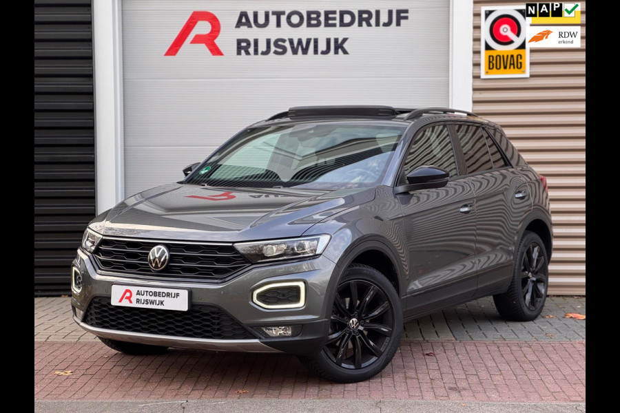 Volkswagen T-Roc 1.5 TSI Sport Pano/Virtual/Camera/Keyless