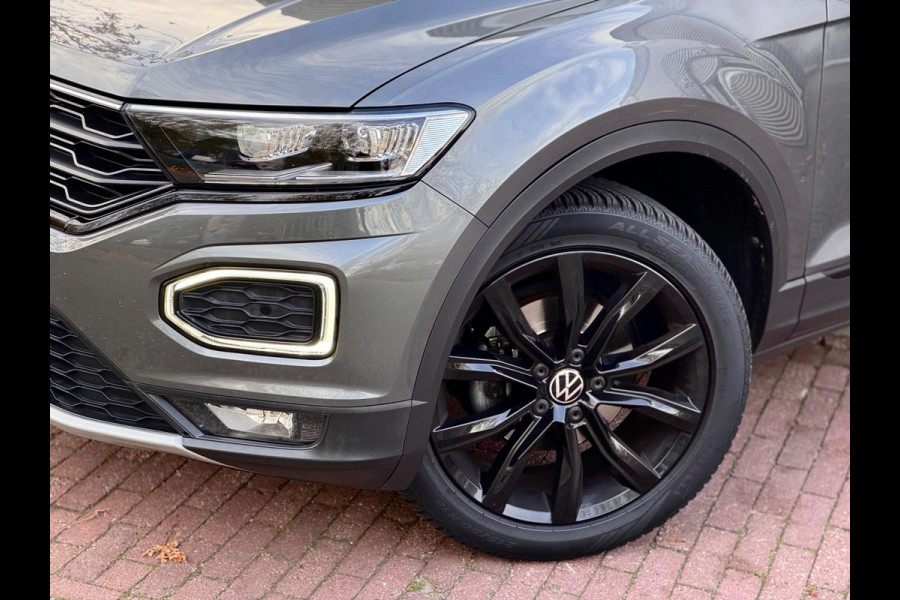 Volkswagen T-Roc 1.5 TSI Sport Pano/Virtual/Camera/Keyless