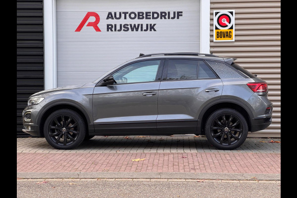 Volkswagen T-Roc 1.5 TSI Sport Pano/Virtual/Camera/Keyless