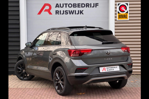 Volkswagen T-Roc 1.5 TSI Sport Pano/Virtual/Camera/Keyless