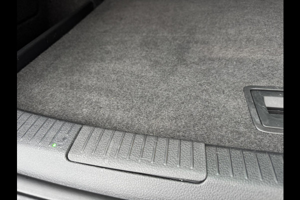 Volkswagen Golf 1.0 TSI 110pk Comfortline CarPlay Navi Elektr.Trekhaak Garantie Airco