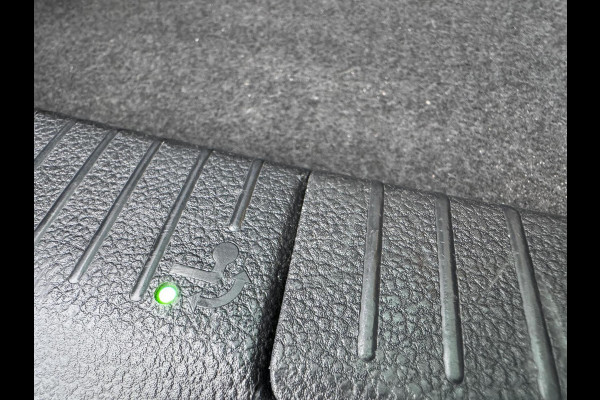 Volkswagen Golf 1.0 TSI 110pk Comfortline CarPlay Navi Elektr.Trekhaak Garantie Airco