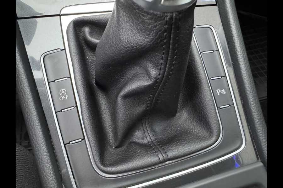 Volkswagen Golf 1.0 TSI 110pk Comfortline CarPlay Navi Elektr.Trekhaak Garantie Airco