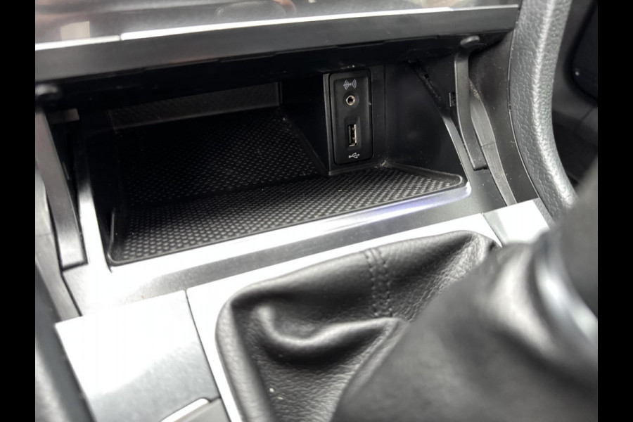 Volkswagen Golf 1.0 TSI 110pk Comfortline CarPlay Navi Elektr.Trekhaak Garantie Airco