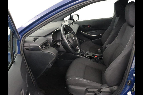 Toyota Corolla 1.8 Hybrid Business | 1e eigenaar | Trekhaak | Carplay | Camera | Adaptive cruise | Full LED | DAB | Climate control