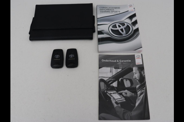 Toyota Corolla 1.8 Hybrid Business | 1e eigenaar | Trekhaak | Carplay | Camera | Adaptive cruise | Full LED | DAB | Climate control
