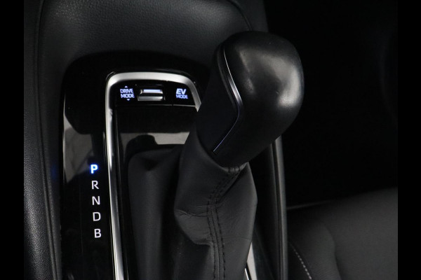 Toyota Corolla 1.8 Hybrid Business | 1e eigenaar | Trekhaak | Carplay | Camera | Adaptive cruise | Full LED | DAB | Climate control