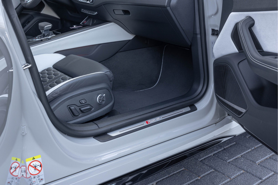 Audi RS5 Sportback 2.9 TFSI 450pk Quattro Pano B&O HuD Audi Exclusive 20'' Carbon