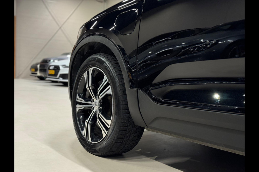 Volvo XC40 1.5 T4 211PK Recharge Plug-In, Navi, Camera, Leder, Voll Led, Trekhaak, 19" Velgen, Adaptief Cruise, Stoel Verwarming