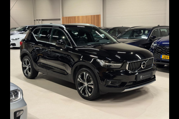 Volvo XC40 1.5 T4 211PK Recharge Plug-In, Navi, Camera, Leder, Voll Led, Trekhaak, 19" Velgen, Adaptief Cruise, Stoel Verwarming
