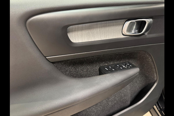 Volvo XC40 1.5 T4 211PK Recharge Plug-In, Navi, Camera, Leder, Voll Led, Trekhaak, 19" Velgen, Adaptief Cruise, Stoel Verwarming