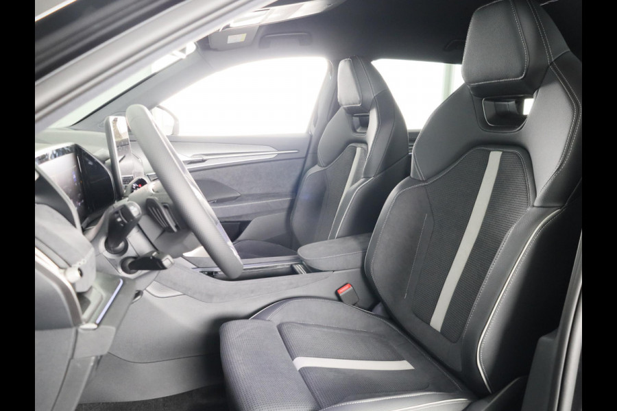 Škoda Kodiaq Sportline Business 1.5 TSI 204pk PHEV DSG | Trekhaak | Panoramadak | Light & View | Winter pakket | Elek. stoel | Adaptive Cruise | Blind Spot |