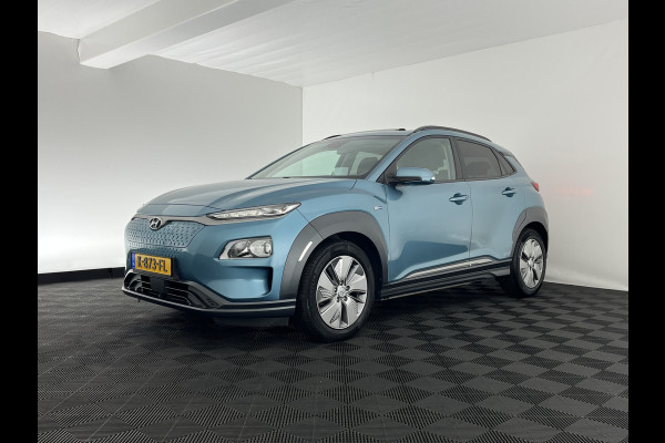 Hyundai Kona EV Fashion 64 kWh [ 3-Fase ] { SOH-100% } (INCL-BTW) Aut. *PANO | KRELL-AUDIO | HEAD-UP | NAVI-FULLMAP | KEYLESS | SHIFT-PADDLES | LANE-ASSIST | BLIND-SPOT | CAMERA | DAB | ECC | PDC | ADAPTIVE-CRUISE | COMFORT-SEATS | 17"ALU*