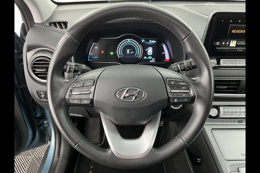 Hyundai Kona EV Fashion 64 kWh [ 3-Fase ] { SOH-100% } (INCL-BTW) Aut. *PANO | KRELL-AUDIO | HEAD-UP | NAVI-FULLMAP | KEYLESS | SHIFT-PADDLES | LANE-ASSIST | BLIND-SPOT | CAMERA | DAB | ECC | PDC | ADAPTIVE-CRUISE | COMFORT-SEATS | 17"ALU*