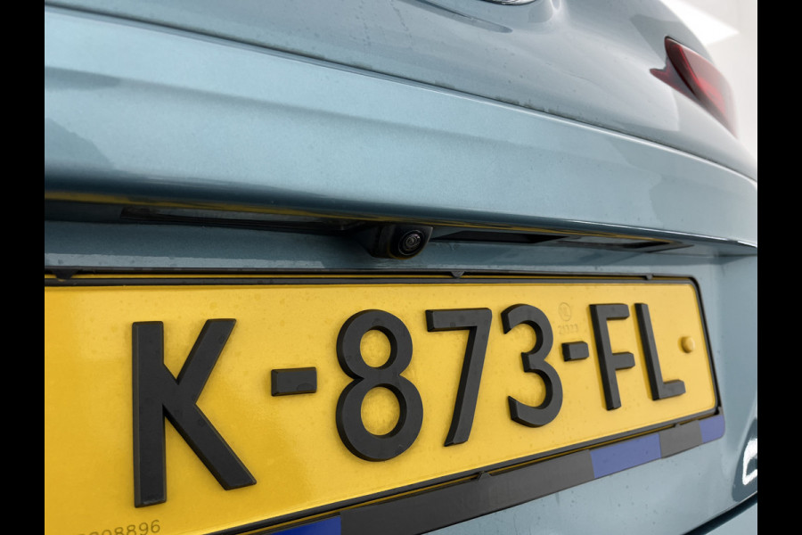 Hyundai Kona EV Fashion 64 kWh [ 3-Fase ] { SOH-100% } (INCL-BTW) Aut. *PANO | KRELL-AUDIO | HEAD-UP | NAVI-FULLMAP | KEYLESS | SHIFT-PADDLES | LANE-ASSIST | BLIND-SPOT | CAMERA | DAB | ECC | PDC | ADAPTIVE-CRUISE | COMFORT-SEATS | 17"ALU*