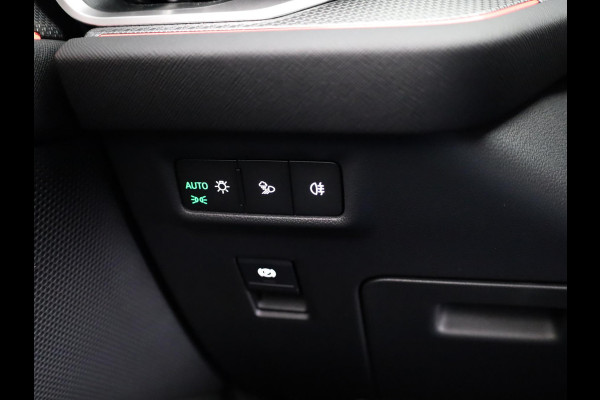 Škoda Kodiaq 1.5 TSI PHEV Sportline Business 204pk | Trekhaak | Blind Spot | Adaptive Cruise | Stoelverwarming | Camera | Light & View