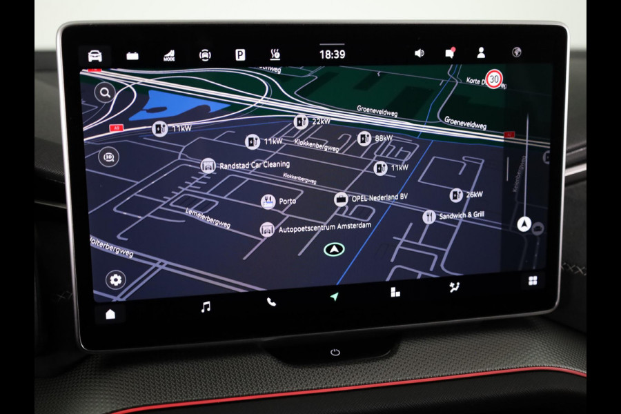 Škoda Kodiaq 1.5 TSI PHEV Sportline Business 204pk | Trekhaak | Blind Spot | Adaptive Cruise | Stoelverwarming | Camera | Light & View