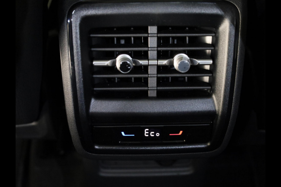 Škoda Kodiaq 1.5 TSI PHEV Sportline Business 204pk | Trekhaak | Panoramadak | Light & View pakket